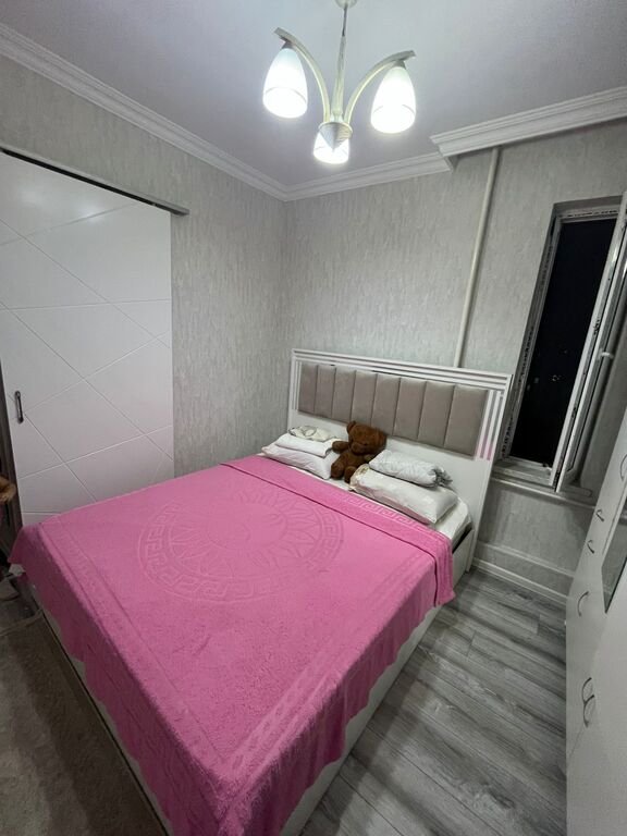 Kirayə verilir 2 otaqlı köhnə tikili, 60 m², 20 Yanvar m.-6