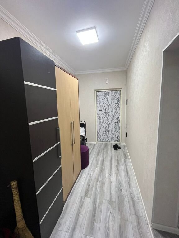Kirayə verilir 2 otaqlı köhnə tikili, 60 m², 20 Yanvar m.-10