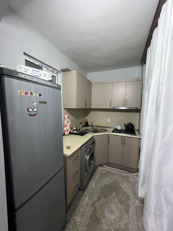 Kirayə verilir 2 otaqlı köhnə tikili, 60 m², 20 Yanvar m.-11