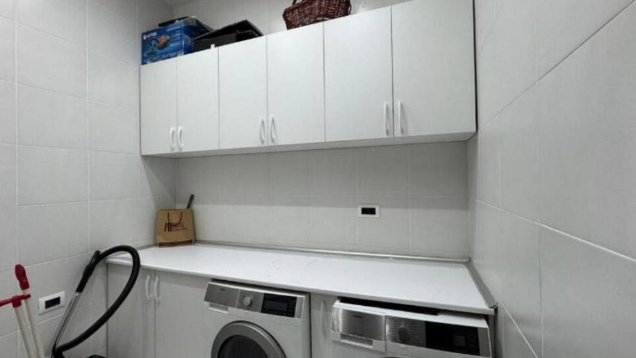 Satılır 4 otaqlı yeni tikili, 200 m², Elmlər Akademiyası m.-14