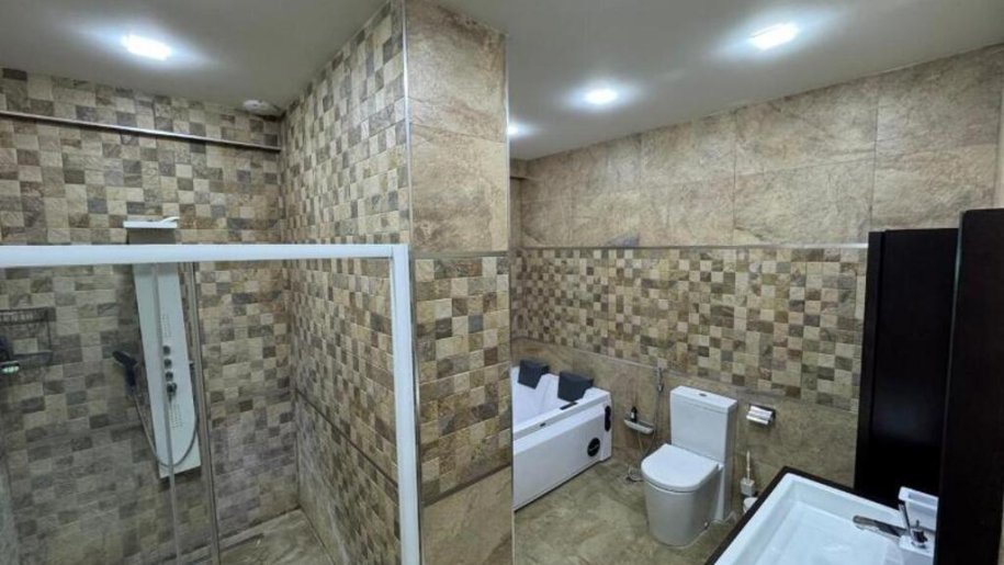 Satılır 4 otaqlı yeni tikili, 200 m², Elmlər Akademiyası m.-16