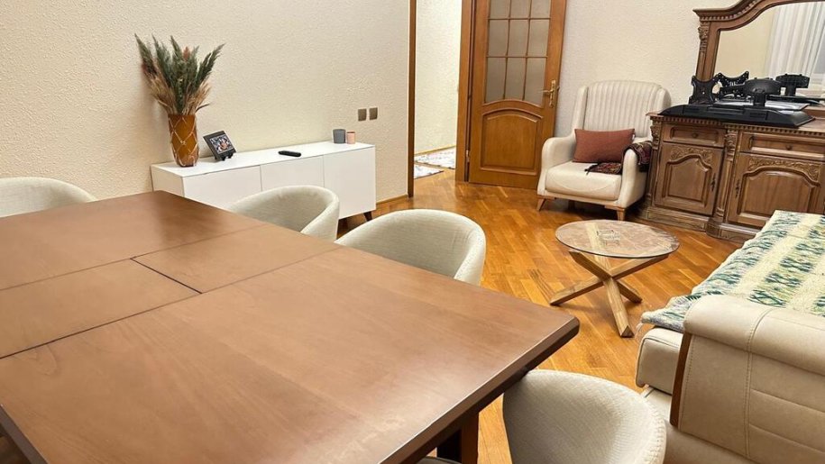 Satılır 3 otaqlı köhnə tikili, 80 m², Nəsimi-4