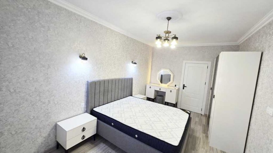 Kirayə verilir 3 otaqlı köhnə tikili, 90 m², Memar Əcəmi m.-5