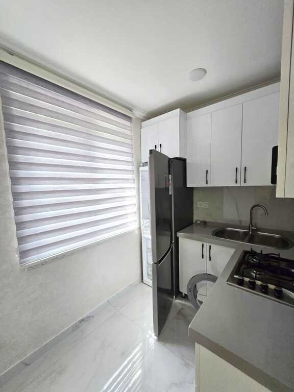 Kirayə verilir 3 otaqlı köhnə tikili, 90 m², Memar Əcəmi m.-6