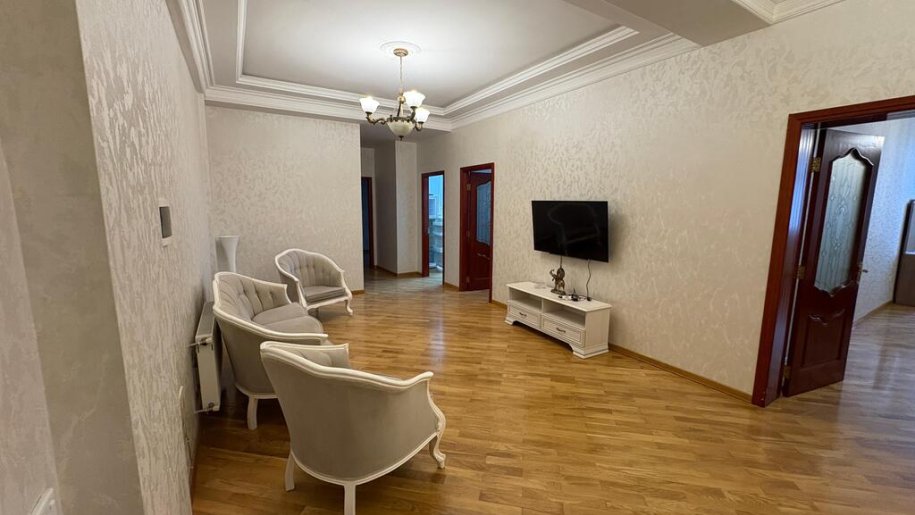 Satılır 3 otaqlı yeni tikili, 135 m², Nəsimi-2