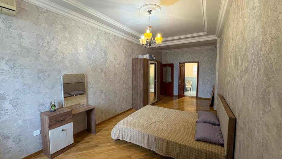 Satılır 3 otaqlı yeni tikili, 135 m², Nəsimi-10