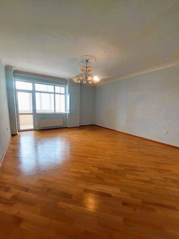 Satılır 4 otaqlı yeni tikili, 220 m², Elmlər Akademiyası m.-4