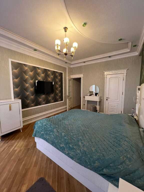 Satılır 3 otaqlı yeni tikili, 140 m², 28 May m.-6