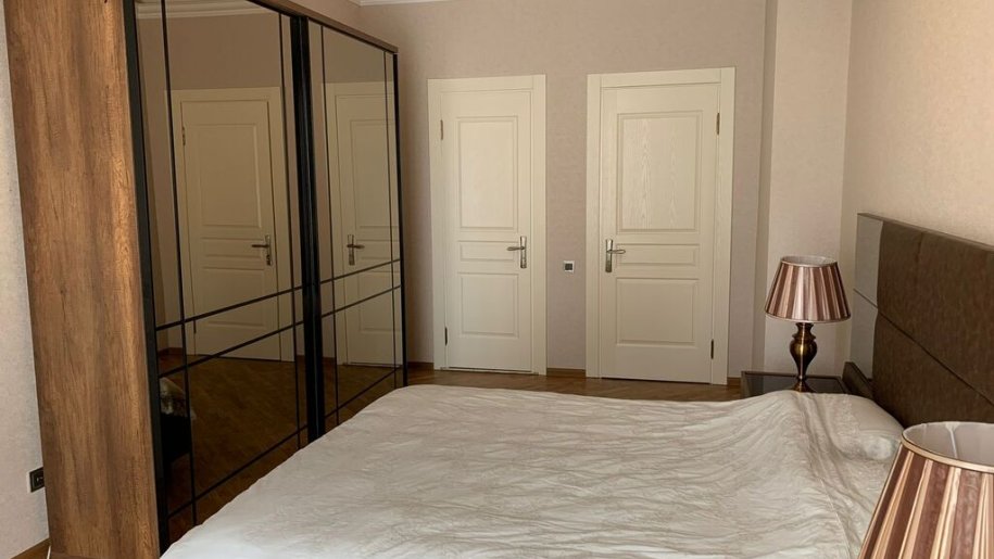 Satılır 5 otaqlı yeni tikili, 203 m², Gənclik m.-12