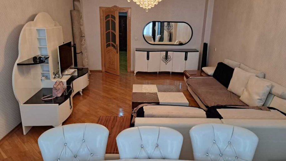 Satılır 3 otaqlı yeni tikili, 141 m², Elmlər Akademiyası m.-2
