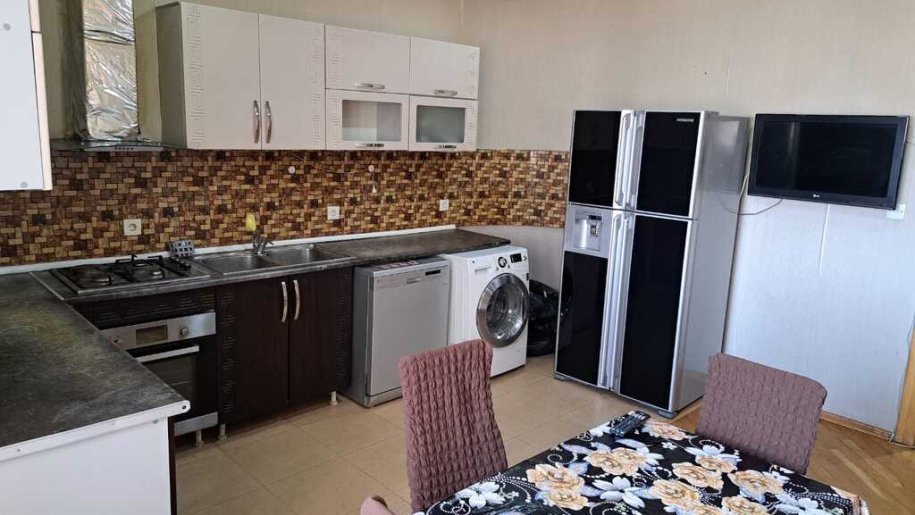 Satılır 3 otaqlı yeni tikili, 141 m², Elmlər Akademiyası m.-4