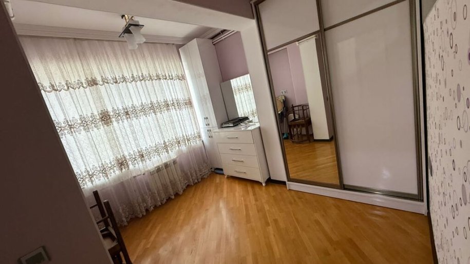 Kirayə verilir 2 otaqlı yeni tikili, 70 m², 8 noyabr-5