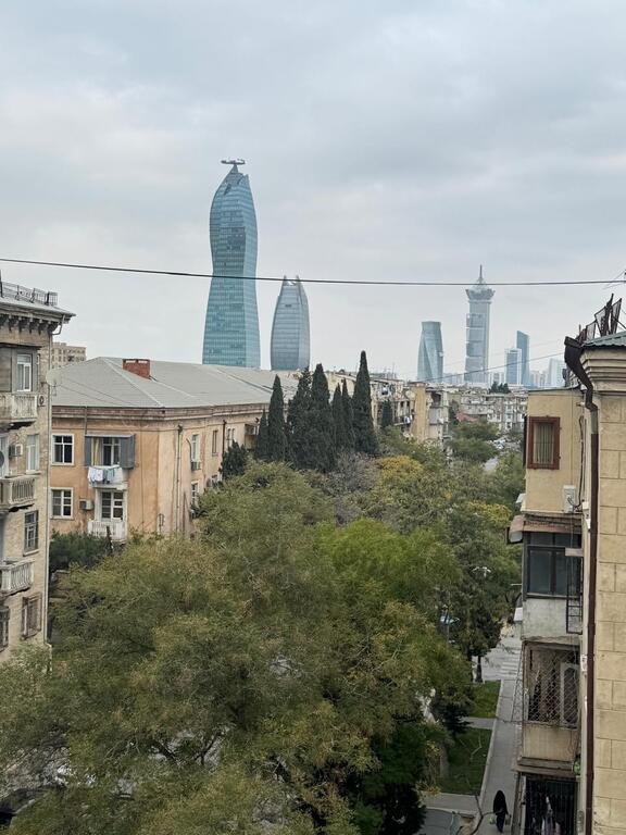 Satılır 2 otaqlı köhnə tikili, 65 m², Nəriman Nərimanov m.-3