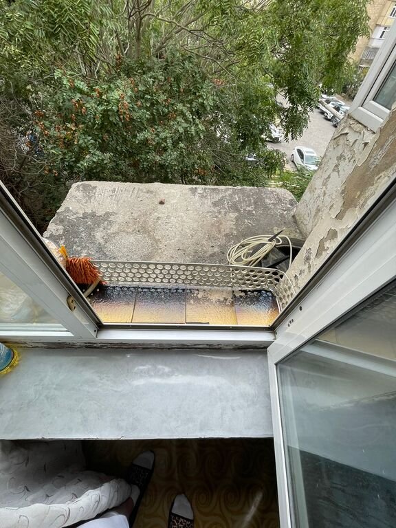 Satılır 3 otaqlı köhnə tikili, 70 m², İnşaatçılar m.-5