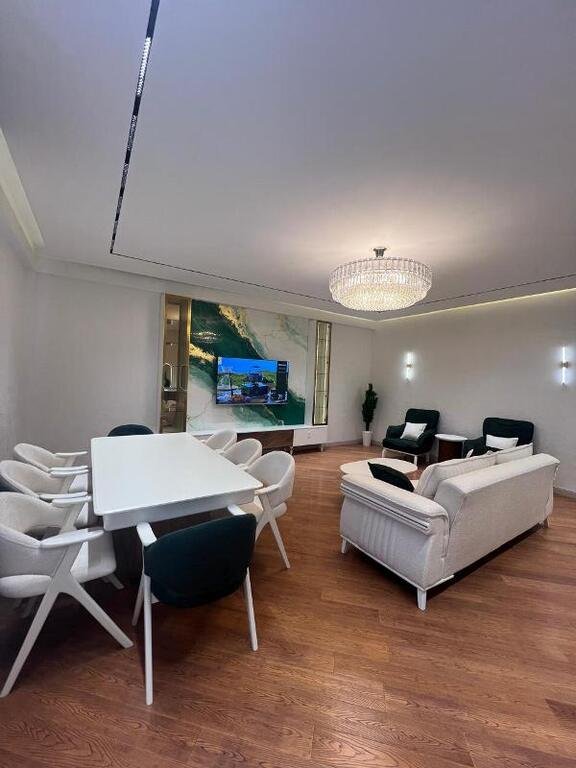 Satılır 4 otaqlı yeni tikili, 145 m², 8 noyabr-2