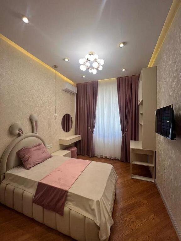 Satılır 4 otaqlı yeni tikili, 145 m², 8 noyabr-9