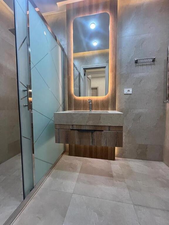 Satılır 4 otaqlı yeni tikili, 145 m², 8 noyabr-25