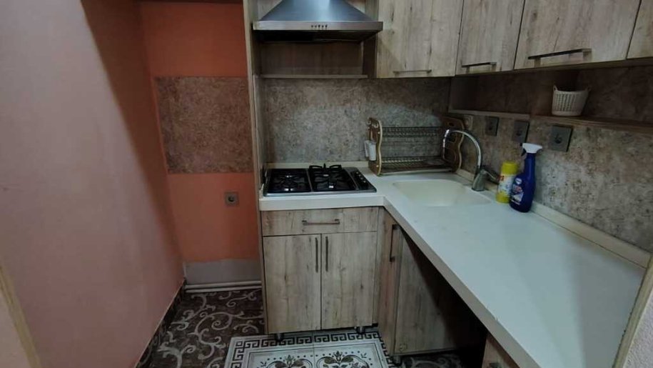 Satılır 3 otaqlı köhnə tikili, 75 m², Elmlər Akademiyası m.-8