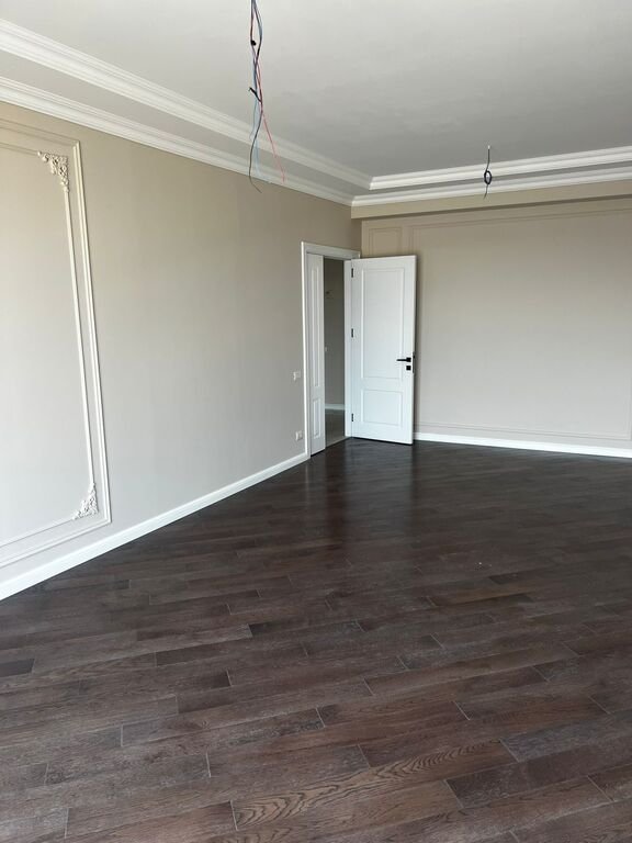 Satılır 4 otaqlı yeni tikili, 121 m², İnşaatçılar m.-4