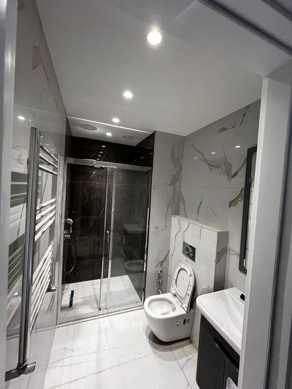 Satılır 4 otaqlı yeni tikili, 121 m², İnşaatçılar m.-24