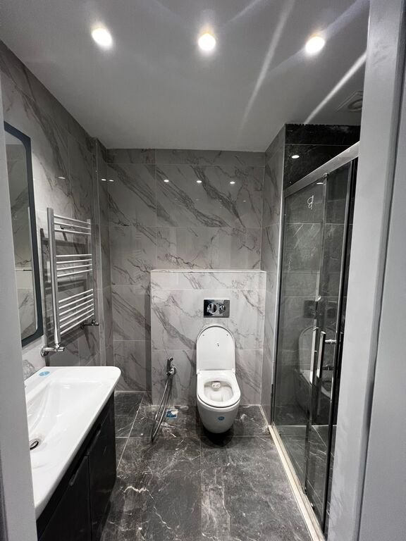 Satılır 4 otaqlı yeni tikili, 121 m², İnşaatçılar m.-25