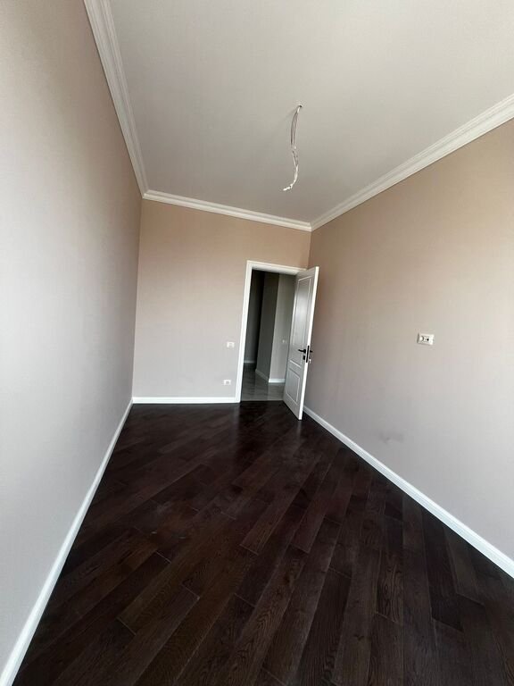 Satılır 4 otaqlı yeni tikili, 121 m², İnşaatçılar m.-26