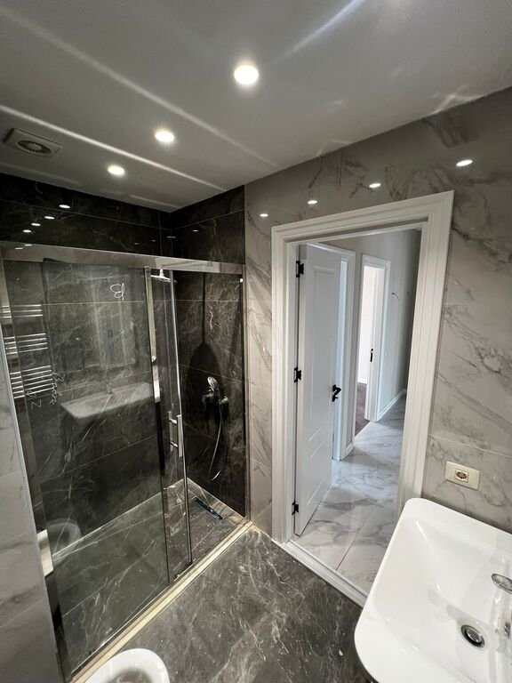 Satılır 4 otaqlı yeni tikili, 121 m², İnşaatçılar m.-28