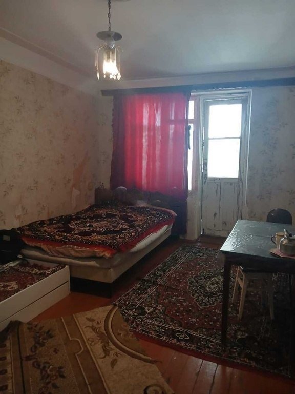 Satılır 1 otaqlı köhnə tikili, 42 m², Qara Qarayev m.-1