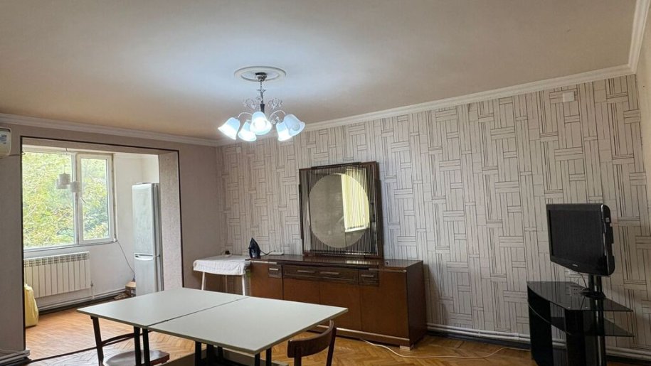 Kirayə verilir 3 otaqlı köhnə tikili, 70 m², Xətai m.-1