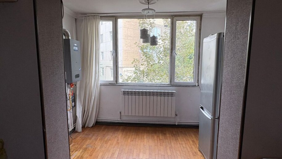 Kirayə verilir 3 otaqlı köhnə tikili, 70 m², Xətai m.-3