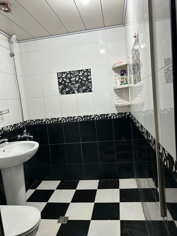 Kirayə verilir 3 otaqlı köhnə tikili, 70 m², Xətai m.-12