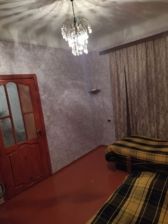 Satılır 3 otaqlı köhnə tikili, 80 m², Bayıl-4