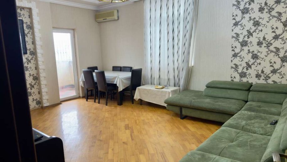 Satılır 3 otaqlı yeni tikili, 128 m², İnşaatçılar m.-1