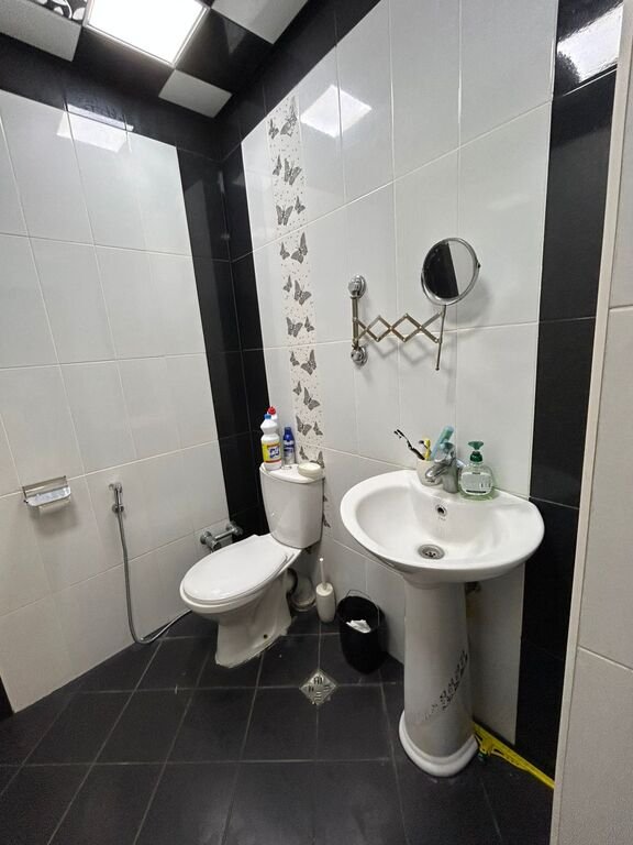 Satılır 2 otaqlı yeni tikili, 78 m², İnşaatçılar m.-9