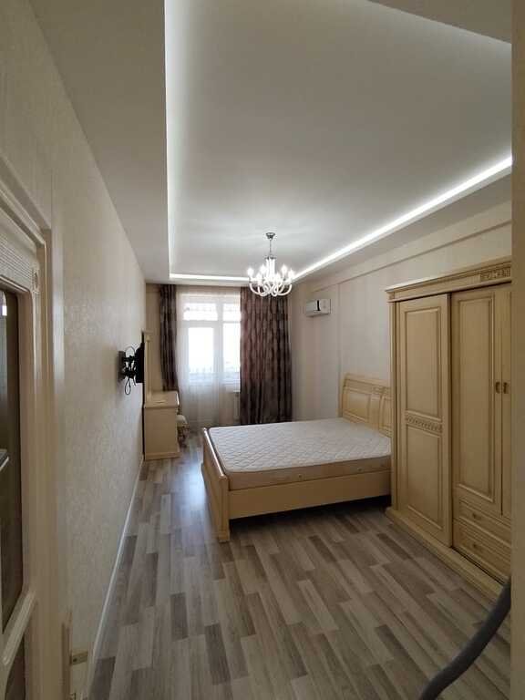 Satılır 2 otaqlı yeni tikili, 70 m², Qara Qarayev m.-4