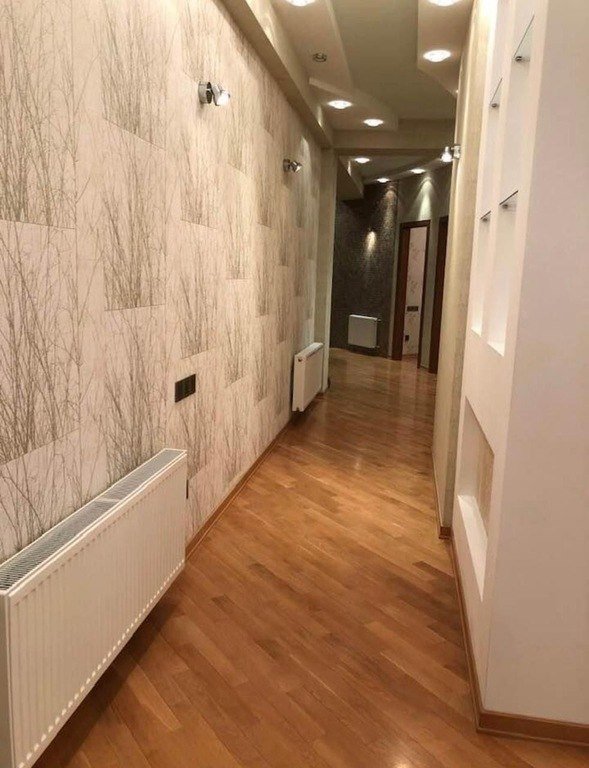 Kirayə verilir 3 otaqlı yeni tikili, 145 m², 28 May m.-8