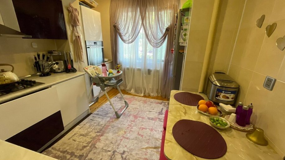 Satılır 2 otaqlı köhnə tikili, 55 m², Memar Əcəmi m.-7