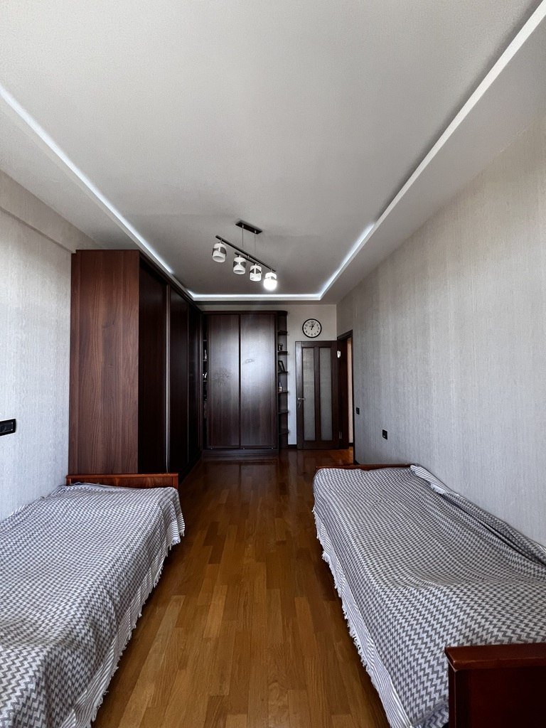 Satılır 4 otaqlı yeni tikili, 183 m², Elmlər Akademiyası m.-14