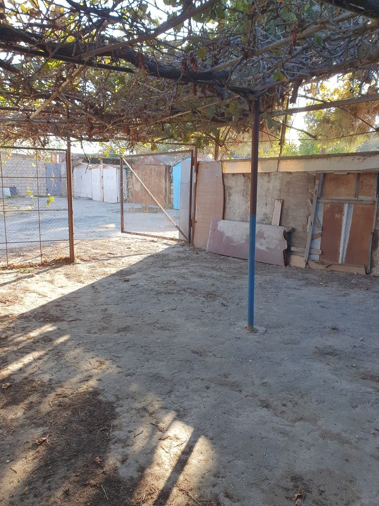 18 m<sup>2</sup> qaraj satılır, Hövsan-5