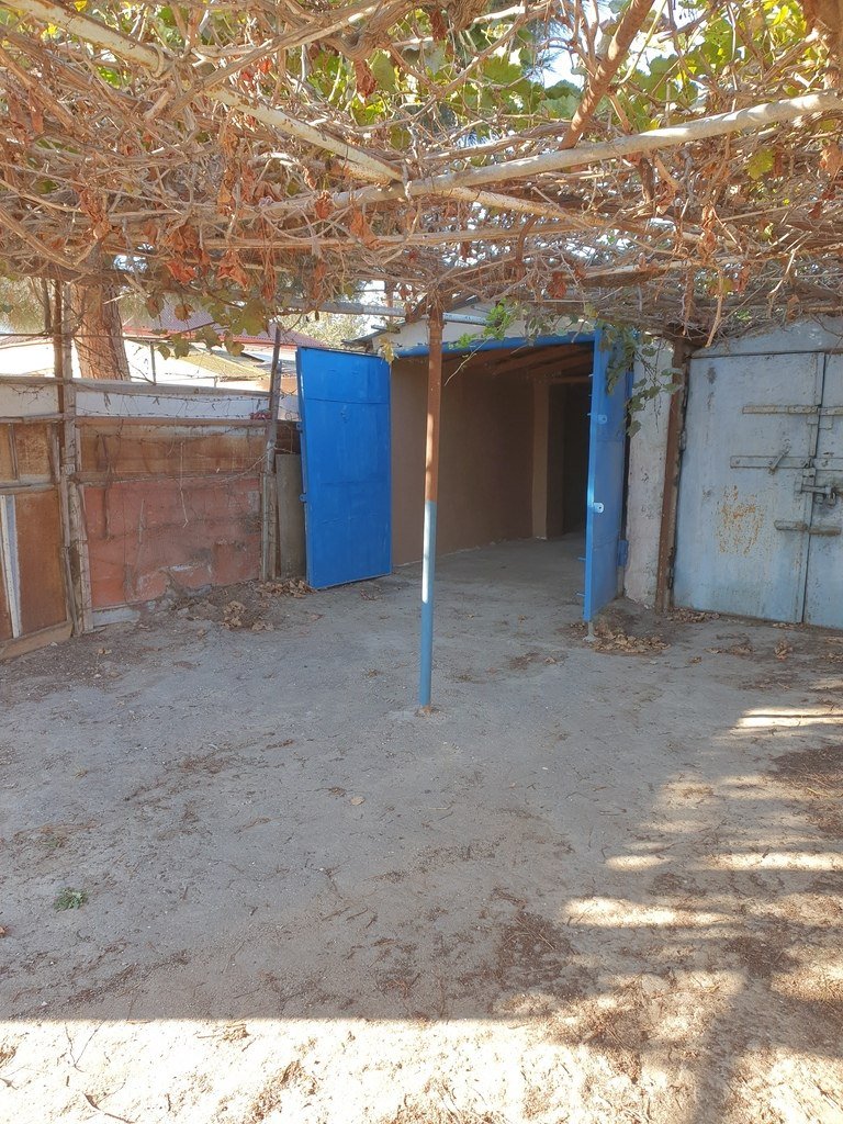 18 m<sup>2</sup> qaraj satılır, Hövsan-8