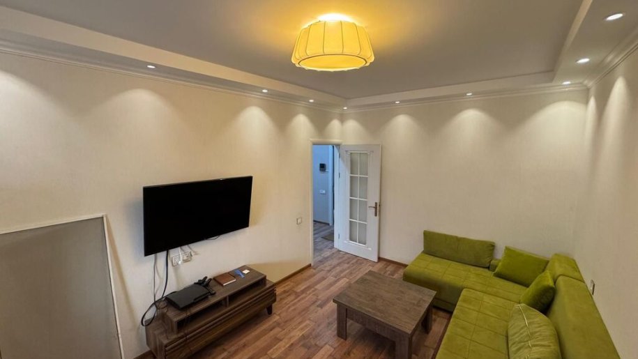 Satılır 3 otaqlı köhnə tikili, 60 m², Əhmədli m.-2