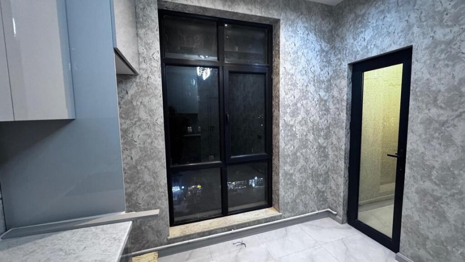 Satılır 3 otaqlı yeni tikili, 86 m², Qara Qarayev m.-7