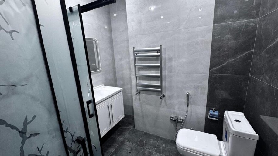 Satılır 3 otaqlı yeni tikili, 86 m², Qara Qarayev m.-12