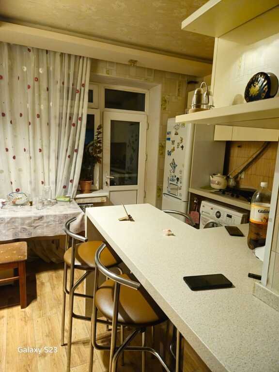 Kirayə verilir 3 otaqlı köhnə tikili, 40 m², Xalqlar dostluğu m.-2