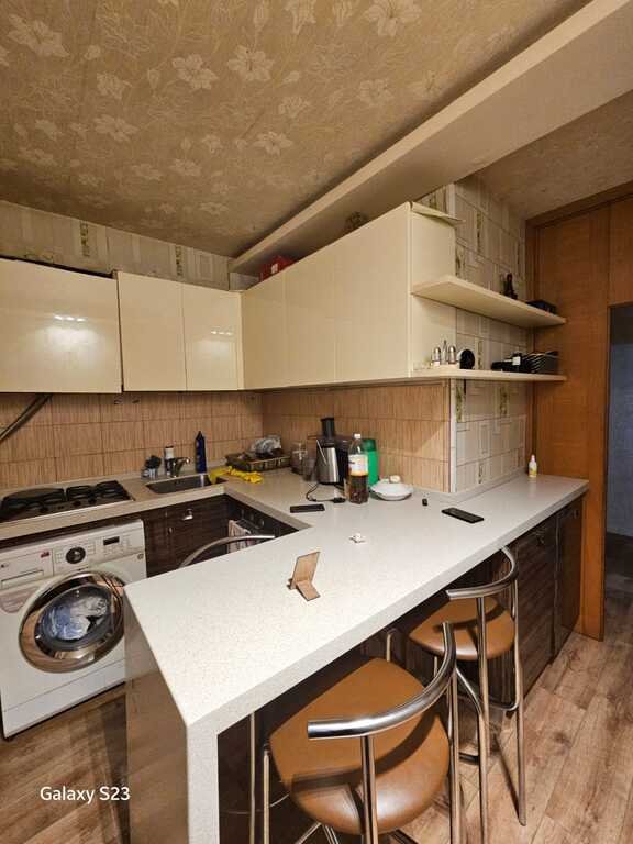 Kirayə verilir 3 otaqlı köhnə tikili, 40 m², Xalqlar dostluğu m.-4