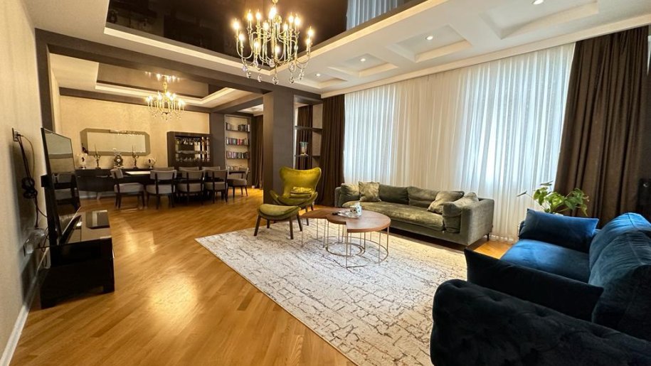 Satılır 3 otaqlı yeni tikili, 200 m², Bayıl-1