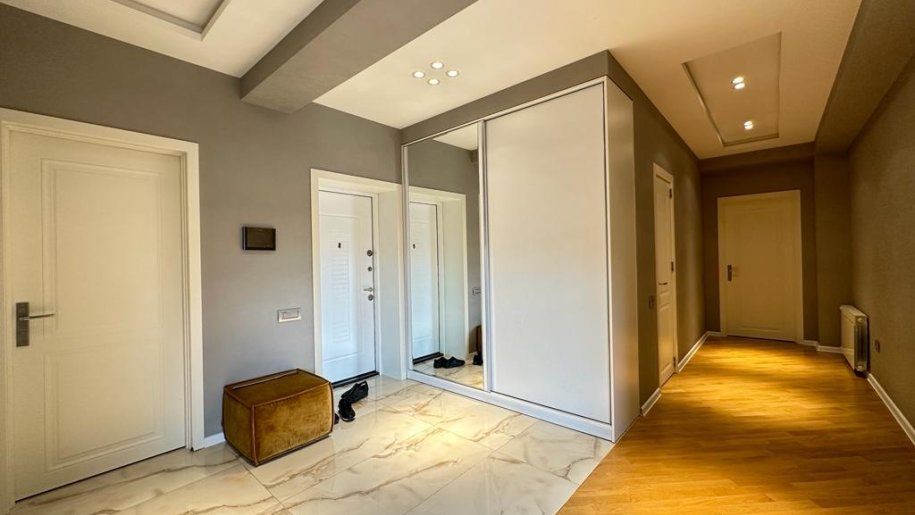 Satılır 3 otaqlı yeni tikili, 200 m², Bayıl-14