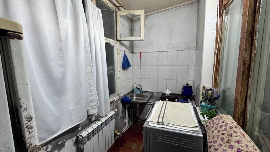 Satılır 2 otaqlı köhnə tikili, 40 m², Azadlıq Prospekti m.-4
