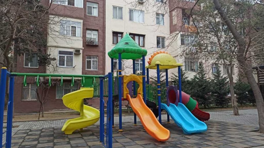 Satılır 2 otaqlı köhnə tikili, 40 m², Azadlıq Prospekti m.-13