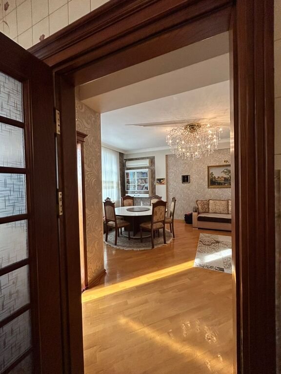 Satılır 2 otaqlı yeni tikili, 81 m², Azadlıq Prospekti m.-3